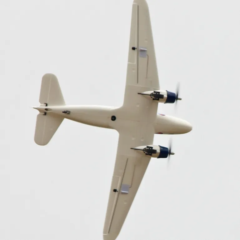 Dynam DC-3 Skybus White RC Warbird Plane 1500mm 59" Wingspan
