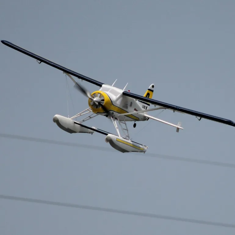 Dynam DHC-2 Beaver V2 Blue 4S Sea/Land RC Float Plane 1.5m w/ Flaps Plus Floats & Rubber Wheel