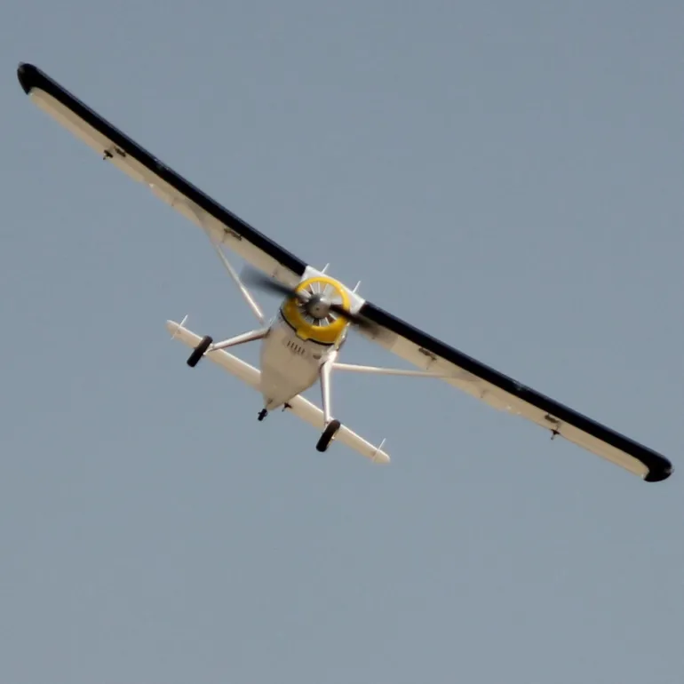 Dynam DHC-2 Beaver V2 Blue 4S Sea/Land RC Float Plane 1.5m w/ Flaps Plus Floats & Rubber Wheel