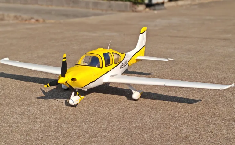 ✨🔄 Upgraded! Dynam Cirrus SR22 V3 Trainer 3S/4S Yellow RC Beginner Scale Plane 1.4m w/ Flaps