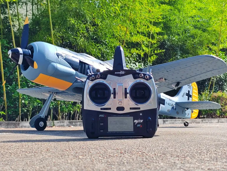 ✨🔄 Upgraded! Dynam Focke Wulf FW-190 V3 4S RC Warbird Plane 1300mm w/ Flaps