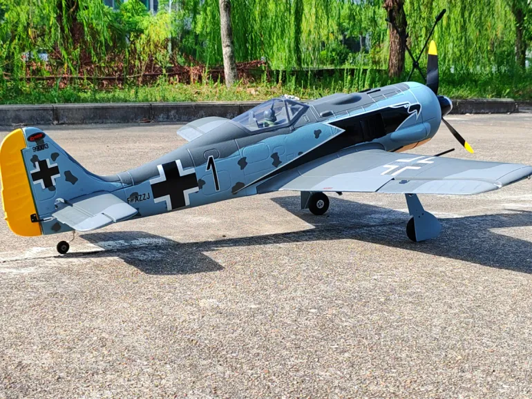 ✨🔄 Upgraded! Dynam Focke Wulf FW-190 V3 4S RC Warbird Plane 1300mm w/ Flaps