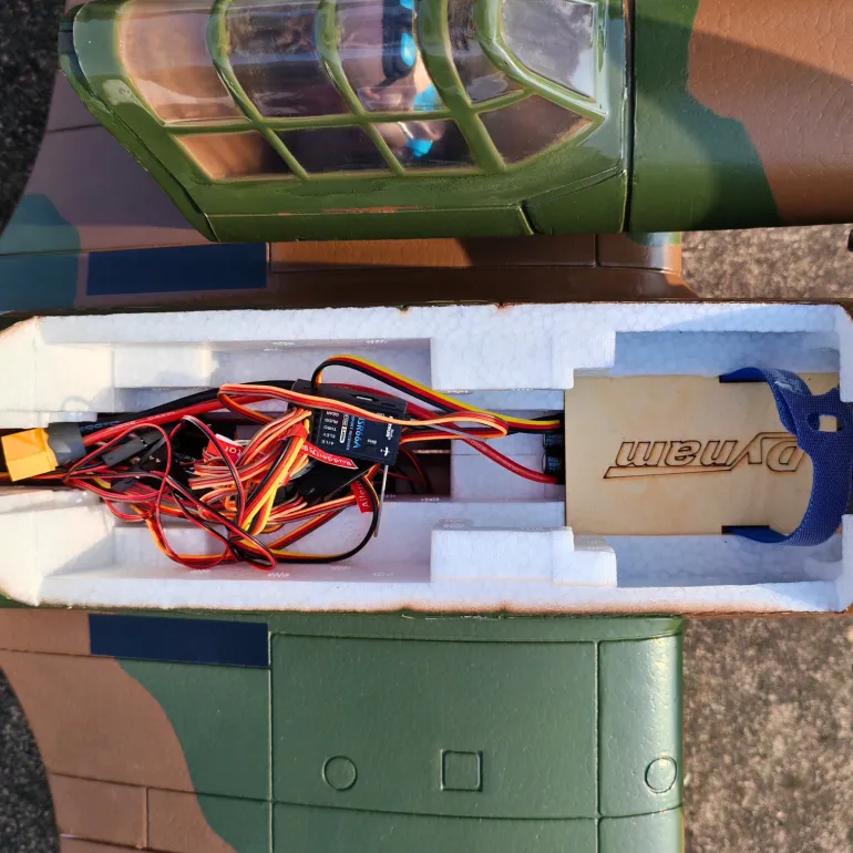✨🔄 Upgraded! Dynam Hawker Hurricane V3 4S RC Warbird Plane 1250mm w/ Flaps