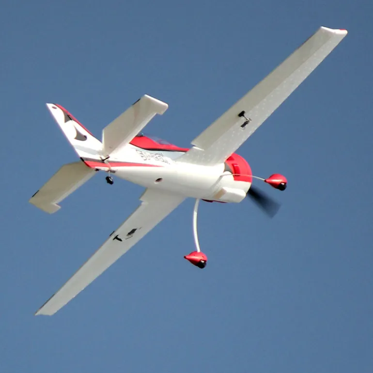 ✨🔄 Upgraded! Dynam Sukhoi SU-26M V2 Red 4S Aerobatic 3D Sport Plane 1200mm Wingspan